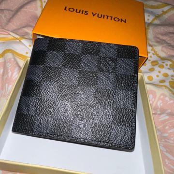 Louis Vuitton denarnica