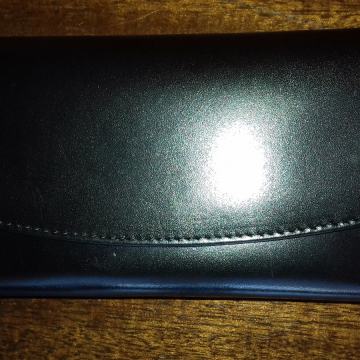 Ročno izdelana gostinska usnjena denarnica