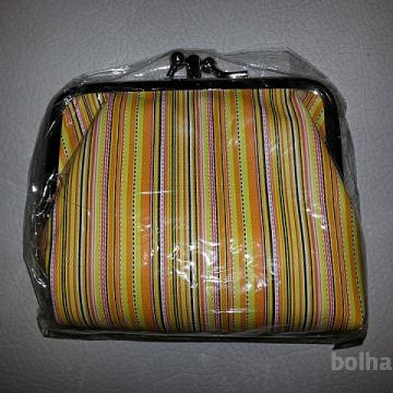 TOALETKA ALI DROBIŽNICA