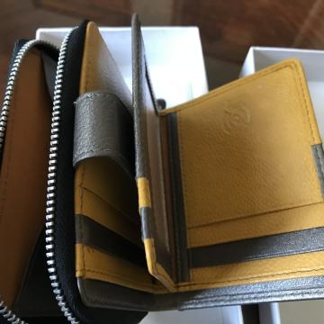 Nova usnjena denarnica