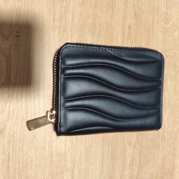 Nova ženska denarnica