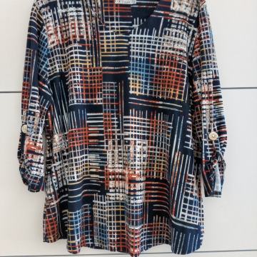 Bluza znamke FIGO, velikost 46