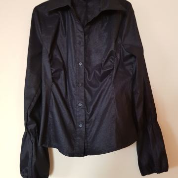 NOVA ČRNA SVEČANA SVETLEČA BLUZA 38/40