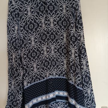 MODRO BELA BLUZA ŠT. S