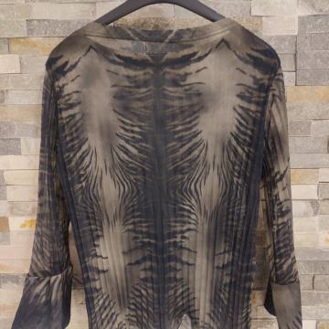 Prozorna bluza