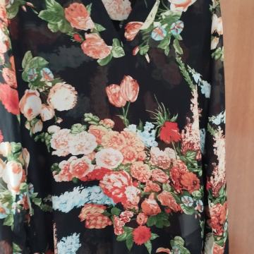 Svecana bluza ali majica