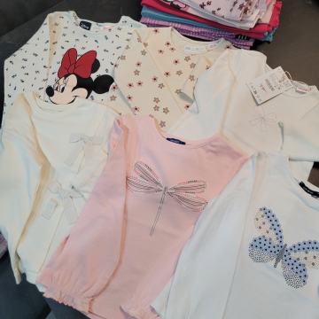 DEKLIŠKE MAJIC1E, HLAČE, ZIMSKA JAKNA IN PREHODNA JAKNA ŠTEVILKA 110