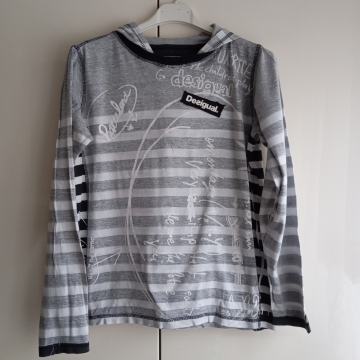 DESIGUAL SIVO ČRTASTA MAJČKA 11/12 let