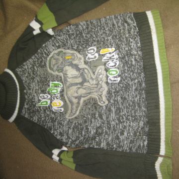 Fantovski pulover-olivno zelen z dinozavrom, vel 116