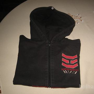 OTROŠKA MAJCA Z KAPUCO za 9-10 let