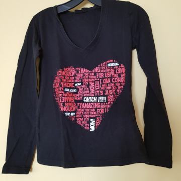 DESIGUAL ČRNA MAJČKA S SRČKOM S