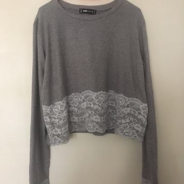 Majica crop top
