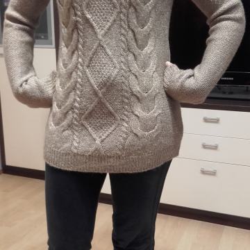 nov pulover H&M xs