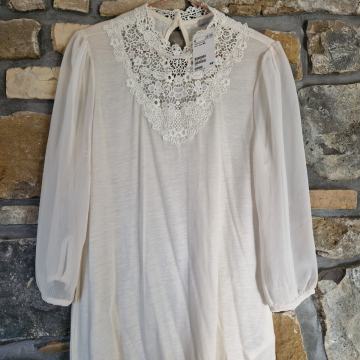 Ženska bluza s čipkami H&M vel. M  (NOVA)
