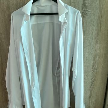 Elegantna moska bela srajca dolg rokav rocno izdelana pri krojacu