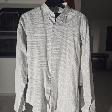 Moška srajca Smog Slim Fit XS – bela s črnimi pikicami