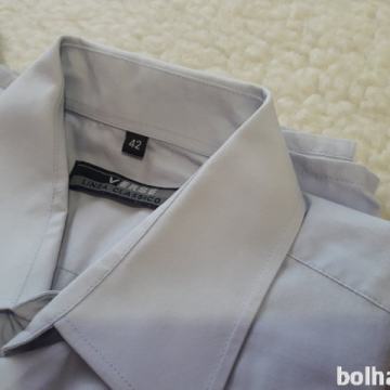 Prodam dve moški srajci dolgi rokav št. 42 za 10 EUR