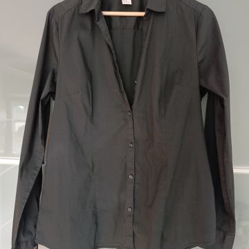 Črna srajca H&M, št. 42