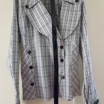 NOVA ČRNO SREBRNA SVEČANA SRAJCA 40