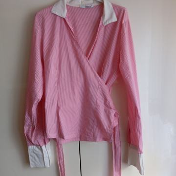 RDEČE BELO ČRTASTA SRAJCA NA PREKLOP M