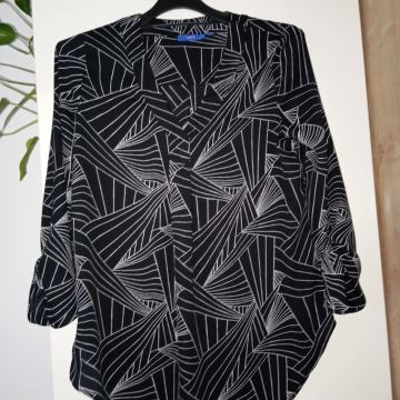 APT 9 ČRNO BELA ČRTASTA TUNIKA S/M