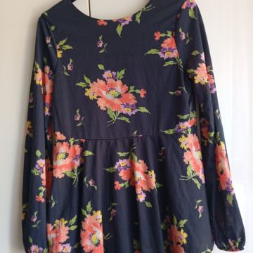 ASOS LONDON ČRNA CVETLIČNA TUNIKA 38