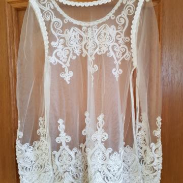 NOVA BELA SVEČANA PROSOJNO VEZENA TUNIKA 38/40