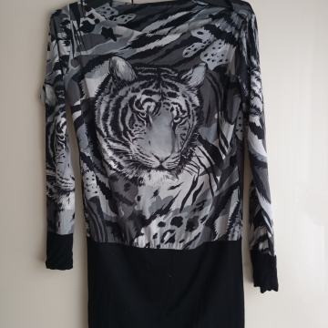 ČRNO SIVA TIGRASTA VISKOZNA TUNIKA 42