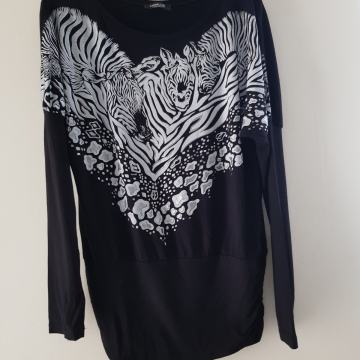 NOVA ČRNO SREBRNA TUNIKA 38/40