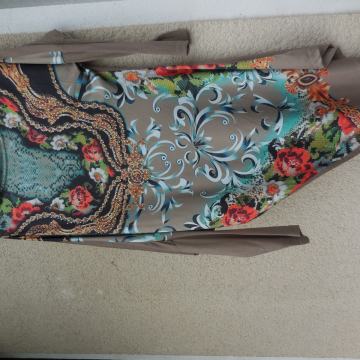 NOVA MINI OBLEKA/TUNIKA Z BISERČKI M/L