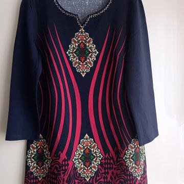 NOVA MODRO PISANA TUNIKA Z BISERČKI 40/42