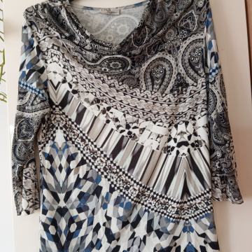 ONA VISKOZNA PISANA TUNIKA M/L