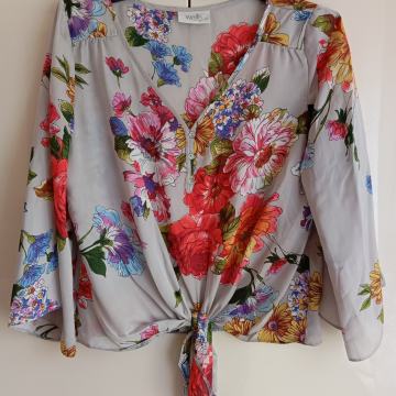 WALLIS SIVO CVETLIČNA TUNIKA - KOT NOVA 40