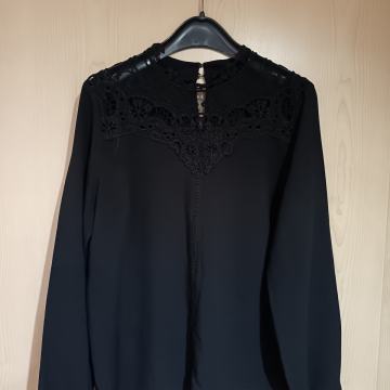 Črna tunika z vezenino S