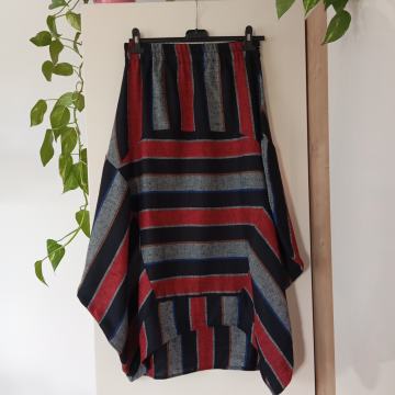 ČRTASTO ASIMETRIČNO HIPY KRILO 38/40