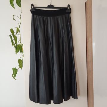 Novo dolgo široko usnjeno krilo 38/40