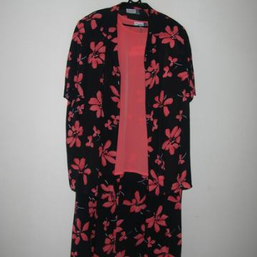 Komplet, krilo, blazer, top, št. 46/48