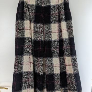 Vintage dekliško/žensko podloženo krilo Mik Prebold št S