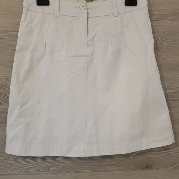 Ženska krila do kolen, št. 38-40