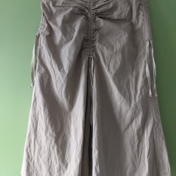 Žensko krilo št 36/38