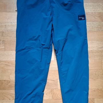 ADIDAS Equipment - Moške funkcionalne pohodniške hlače (L)