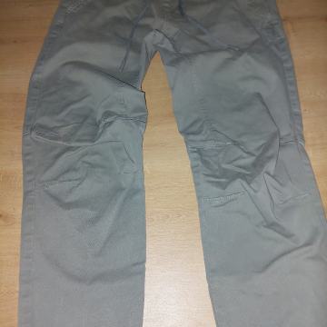 Hlače Pull&Bear, št.s