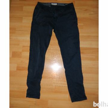 Moške dolge hlače, Pull and bear, 42
