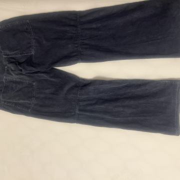 Quiksilver moške žametne modre hlače št. 32