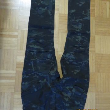 vojaške hlače