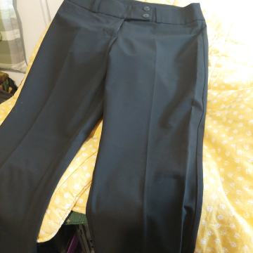 Ženske hlače 40 /2kom