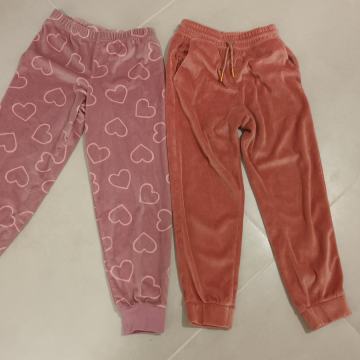 2x dekliške dolge roza hlače št. 128, topel pliš, CENA S POŠTNINO