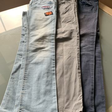 fantovske hlače 128 Benetton