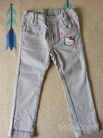 HLAČE C&A HELLO KITTY 98 NOVE