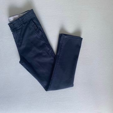 Okaidi chino klasične hlače - velikost 152